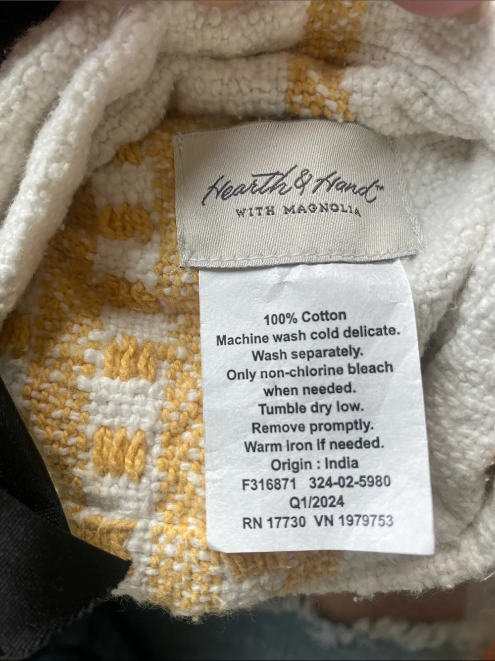 Cotton throw blanket